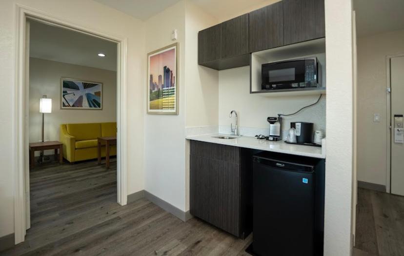 האמבל Best Western Houston Iah Intercontinental Airport Inn מראה חיצוני תמונה